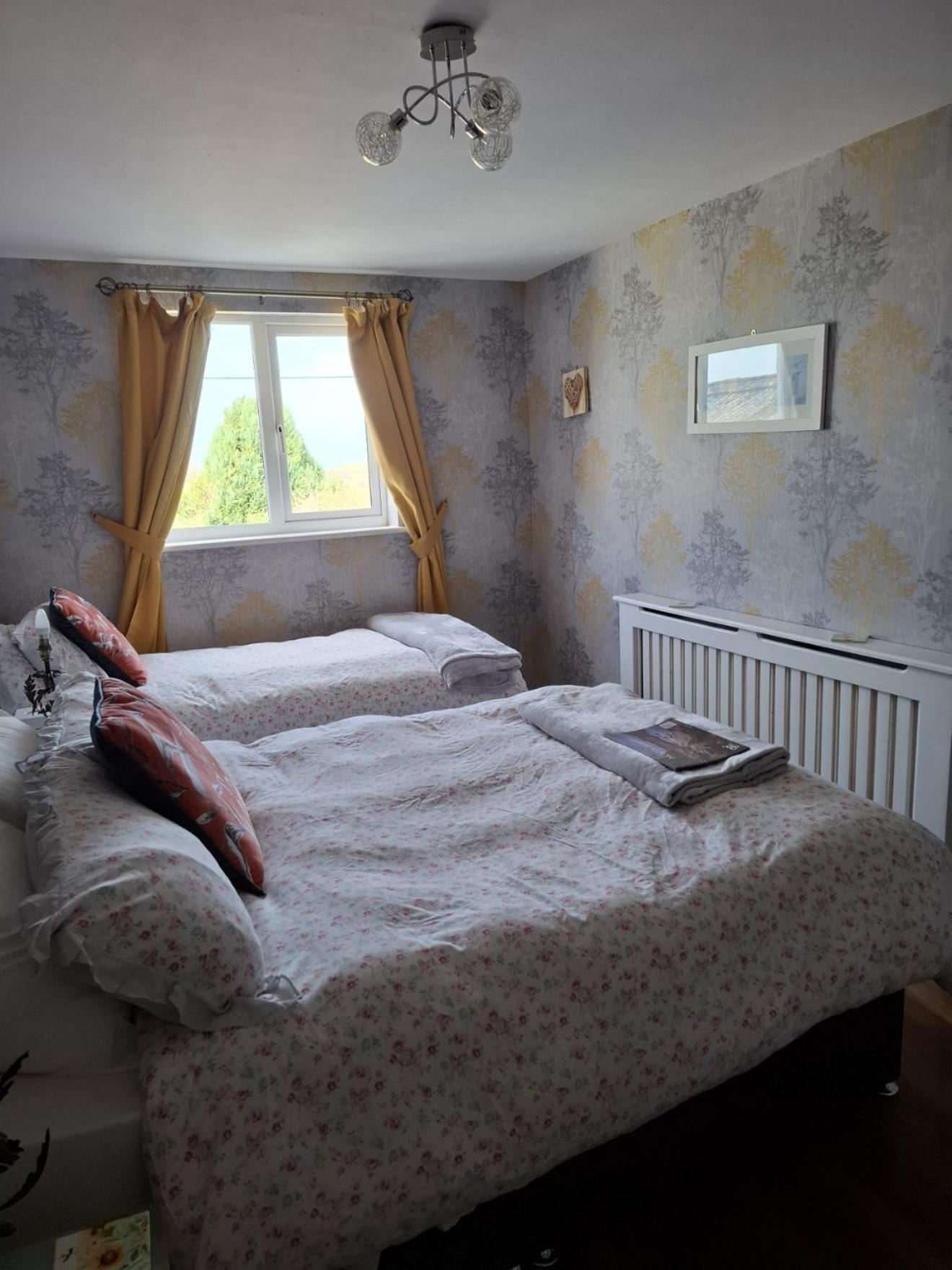 Sportsmans Lodge Bed And Breakfast Amlwch Cameră foto